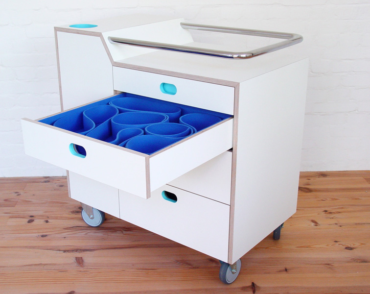 trolley a